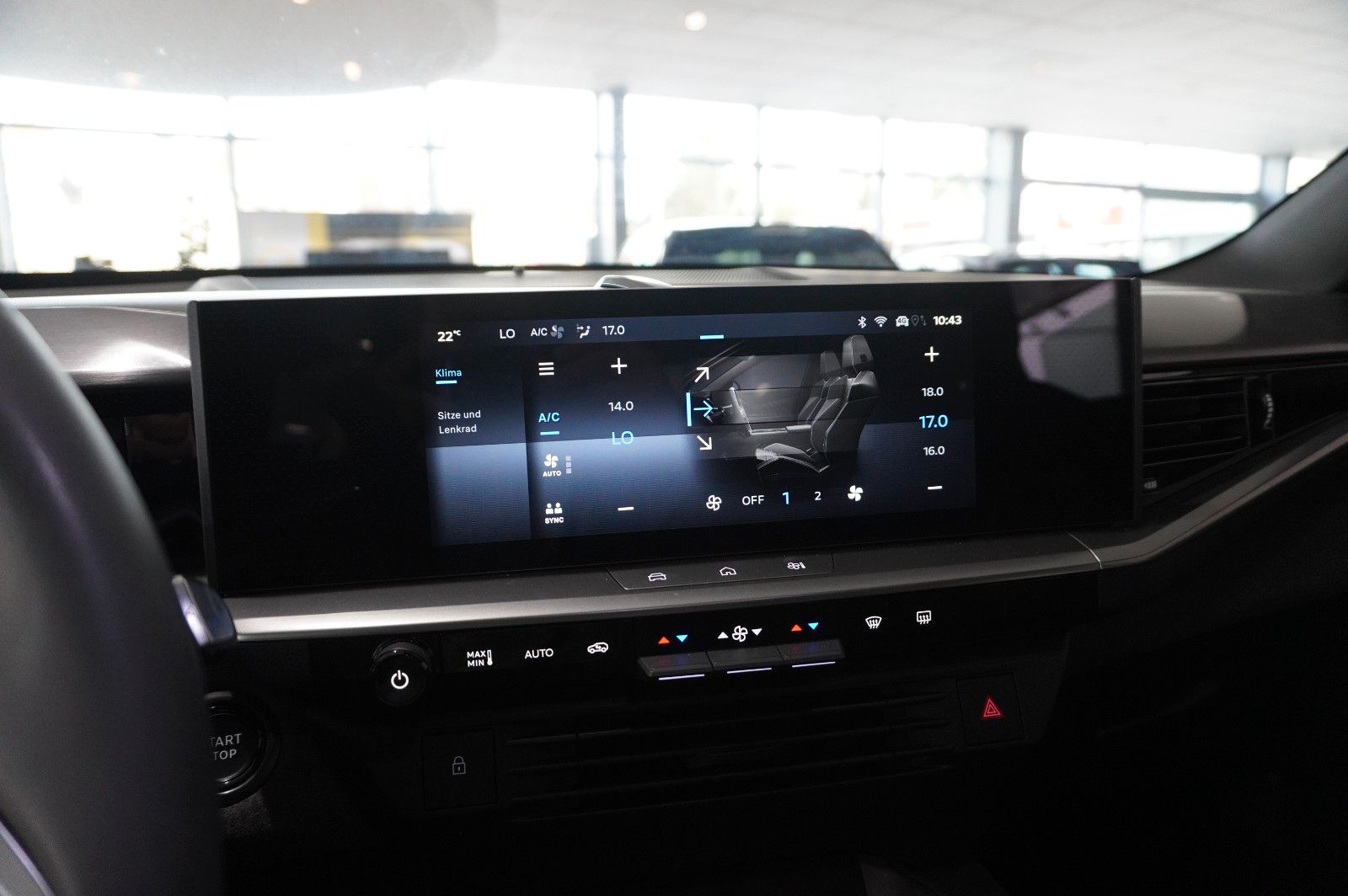Fahrzeugabbildung Opel Grandland 1.2 48V HYBRID NAVI/LED/KAMERA/DAB+