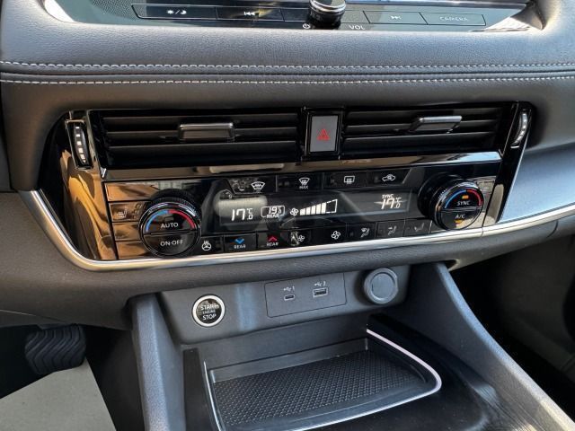 Fahrzeugabbildung Nissan X-Trail 1.5 VC-T N-Connecta Automatic WP*Allw.