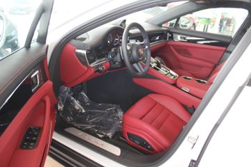 Porsche Panamera - 8