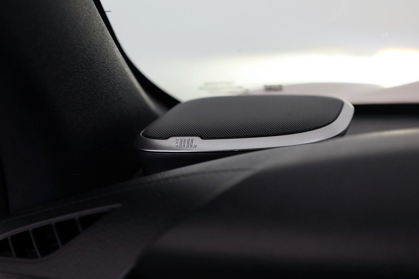 Fahrzeugabbildung Toyota Hilux 2.8 D-4D Invincible,AWD,Leder,ACC,Rollo