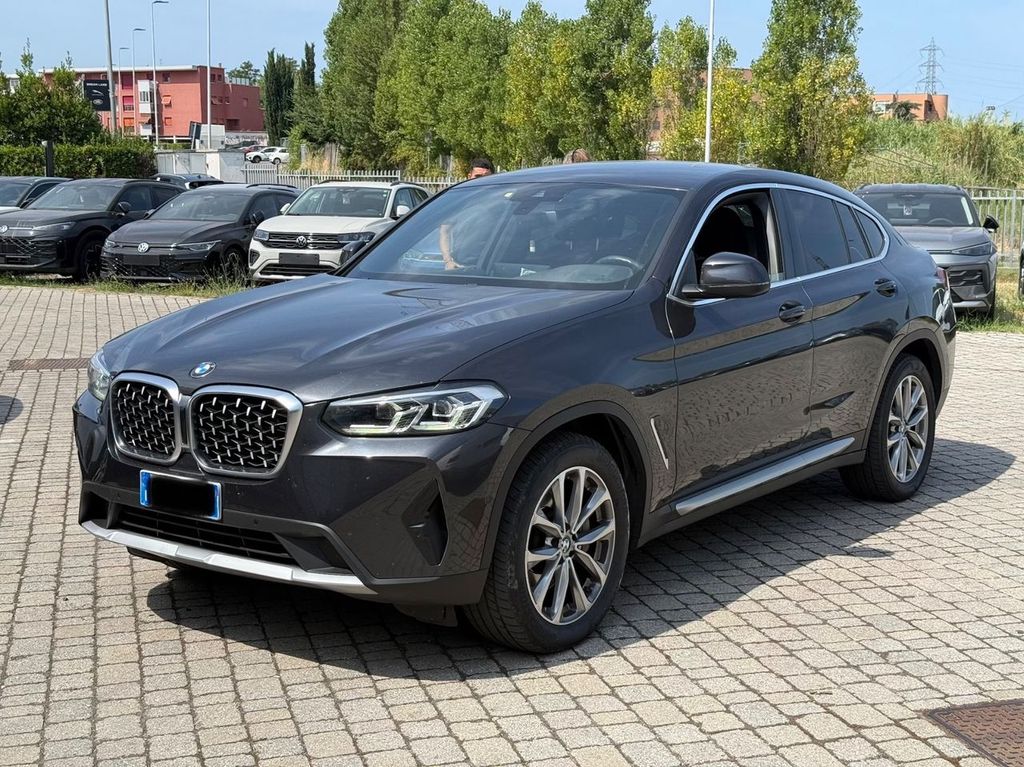 Image of BMW X4