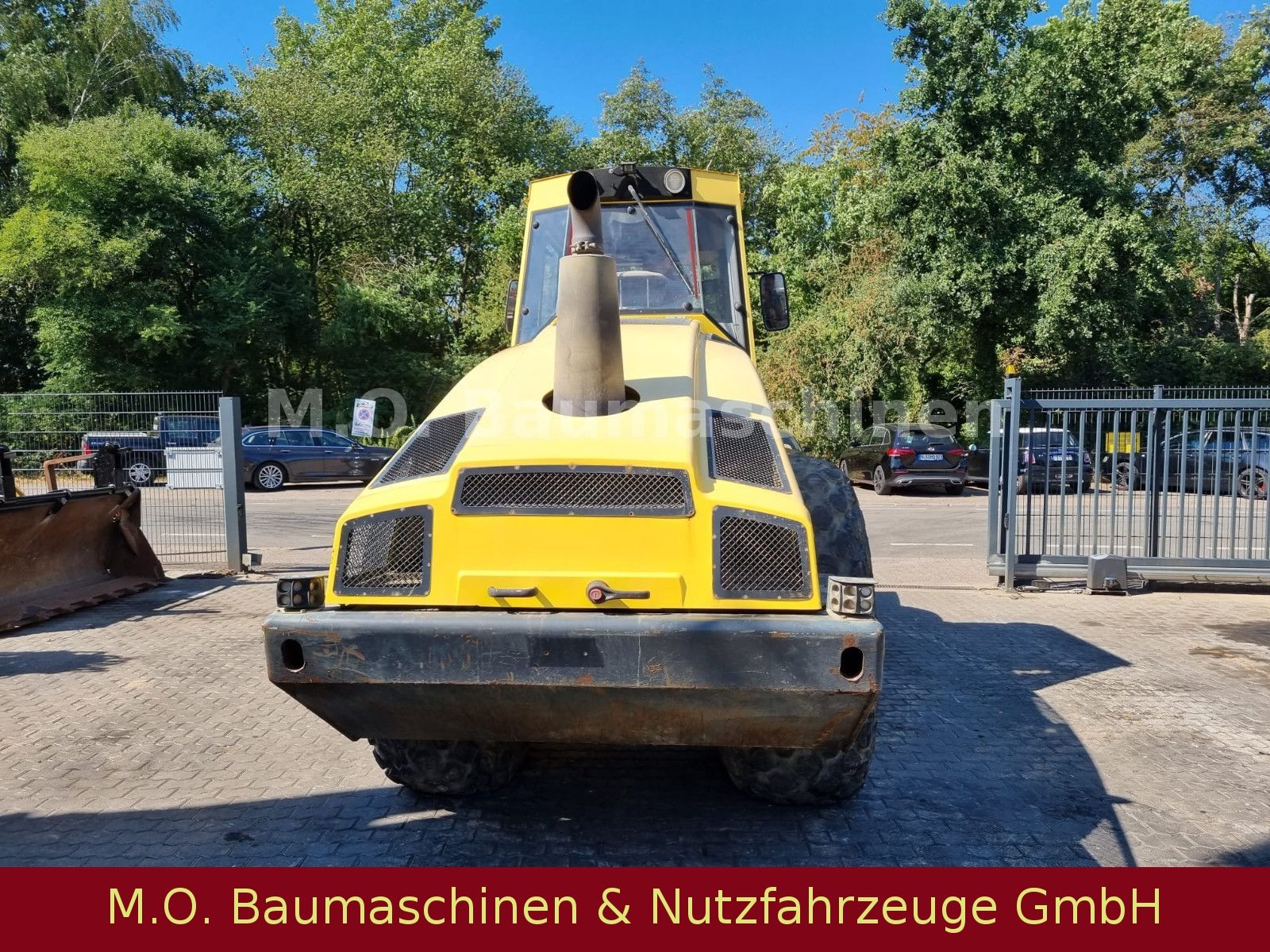 Fahrzeugabbildung BOMAG BW 216 DH-4 / AC / 6 Zyl.Deutz /
