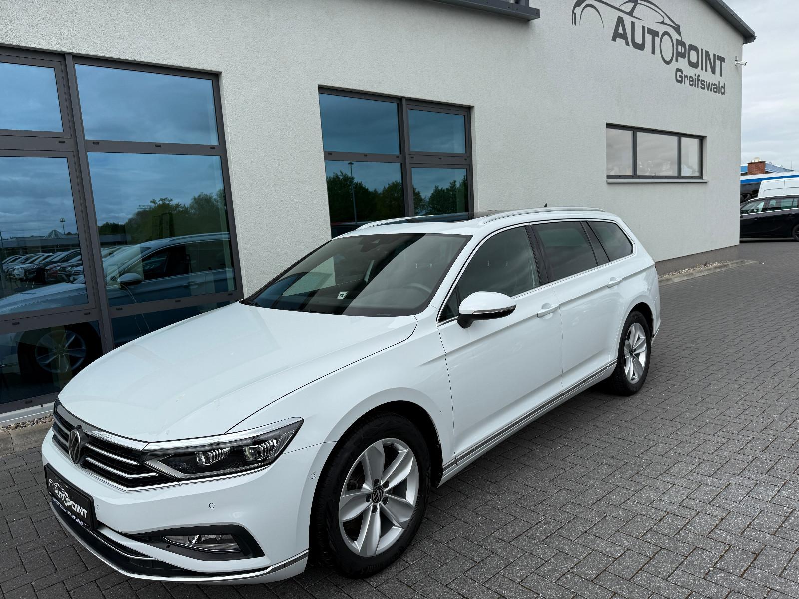 Volkswagen Passat Variant LED NAVI AHK ACC DSG PANORAMA SH