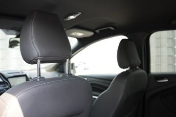 Ford Kuga - 10