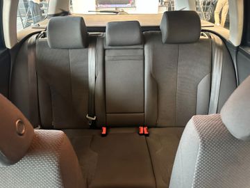 Volkswagen Passat Variant *TEMPO*KLIMA*SZHZ*
