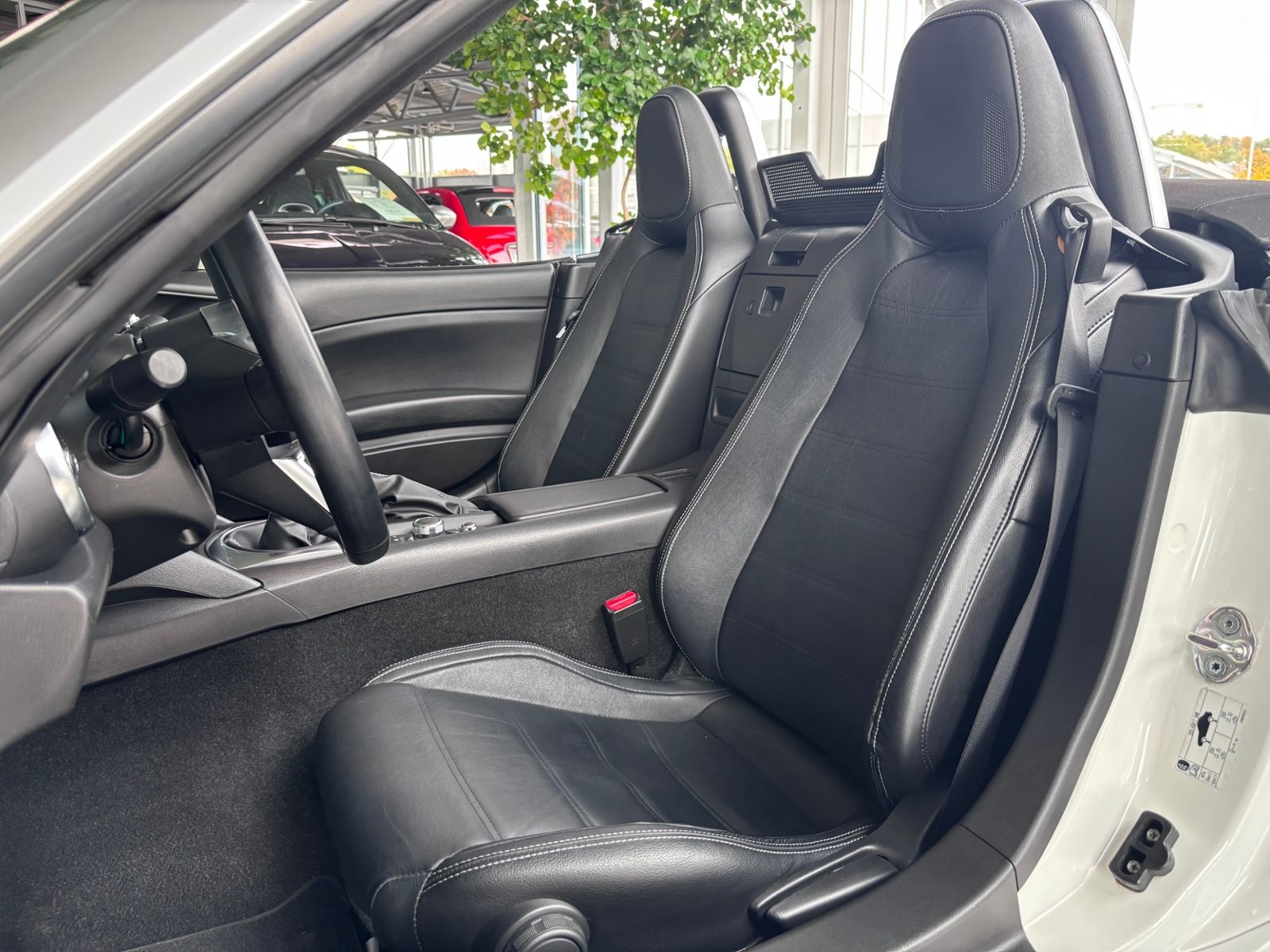 Fahrzeugabbildung Fiat 124 Spider Lusso LED NAVI ALU