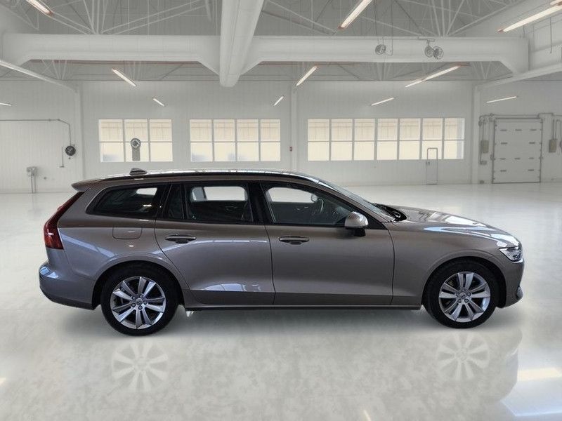 Volvo VOLVO V60 B4 D AUTOM. MOMENTUM BUSINESS STATION  imagem 3
