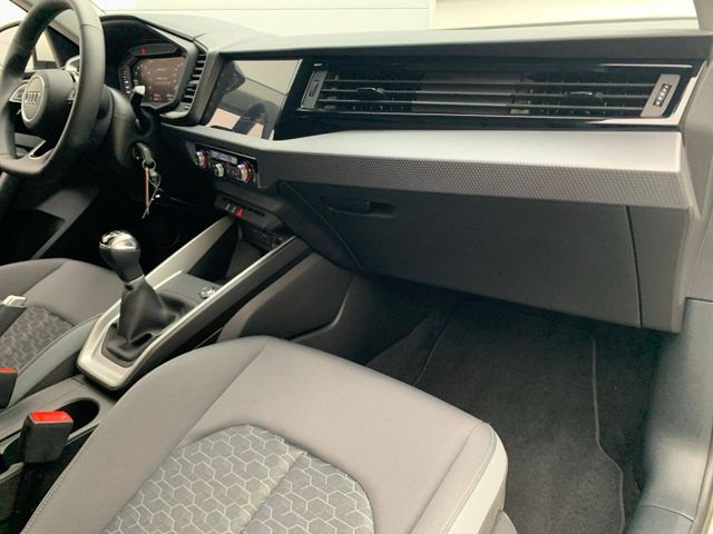 A1 Sportback 25 TFSI ADVANCED +LED+NAVI+ALU+VCP+