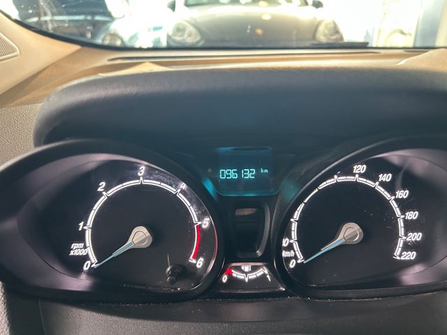 Fahrzeugabbildung Ford Transit Courier Trend