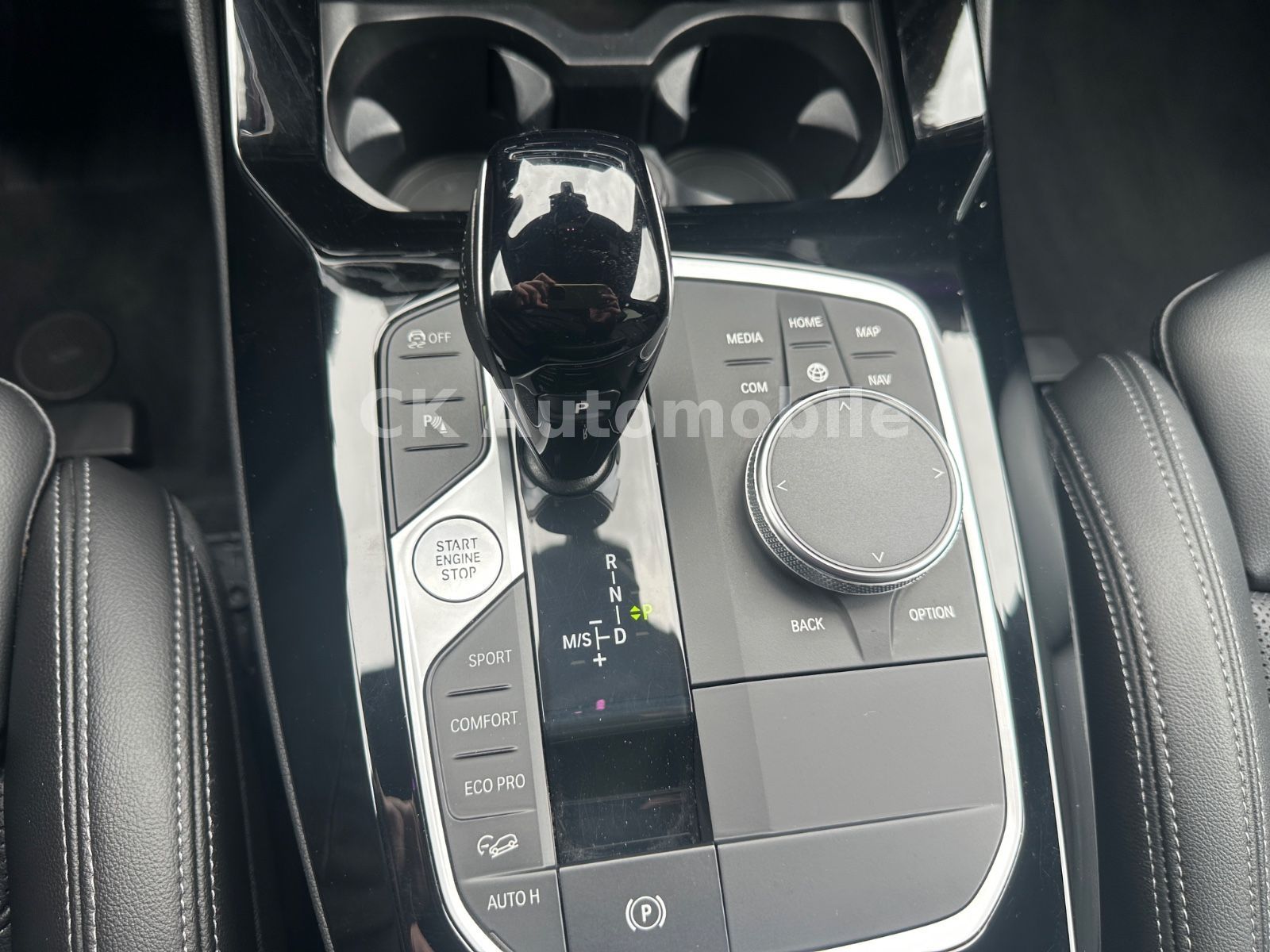 Fahrzeugabbildung BMW X3 xDrive30 i M-Sport/Shadow-Line/Navi/Kam./LED