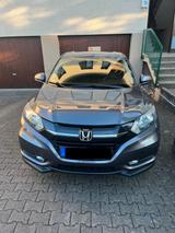 Honda HR-V 1.5 i-VTEC Elegance - Honda HR-V in Stuttgart