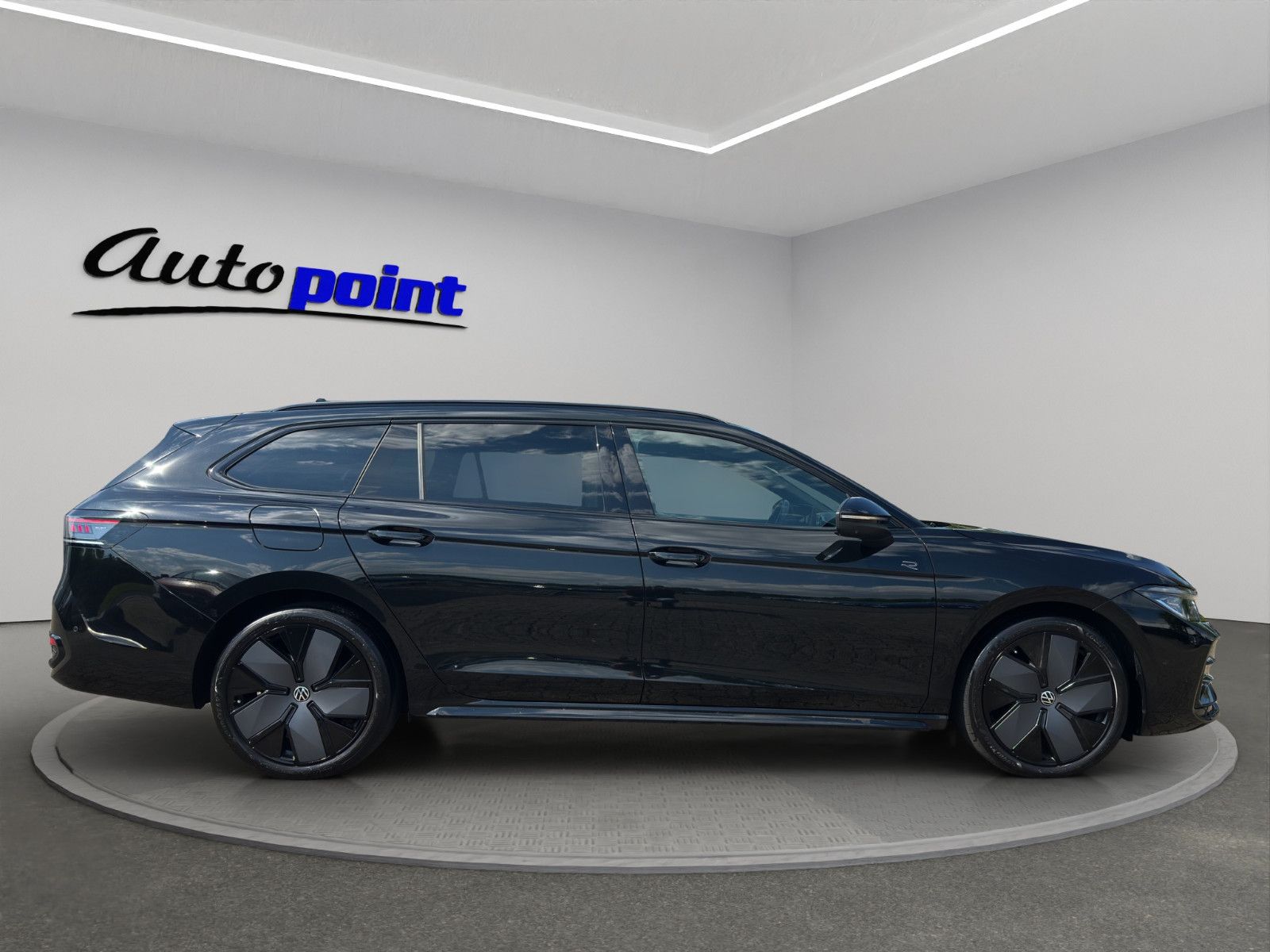 Volkswagen Passat Variant 2.0 TDI R-line Signature Black foto 4