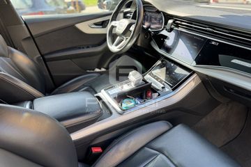 Audi Q8 - 10