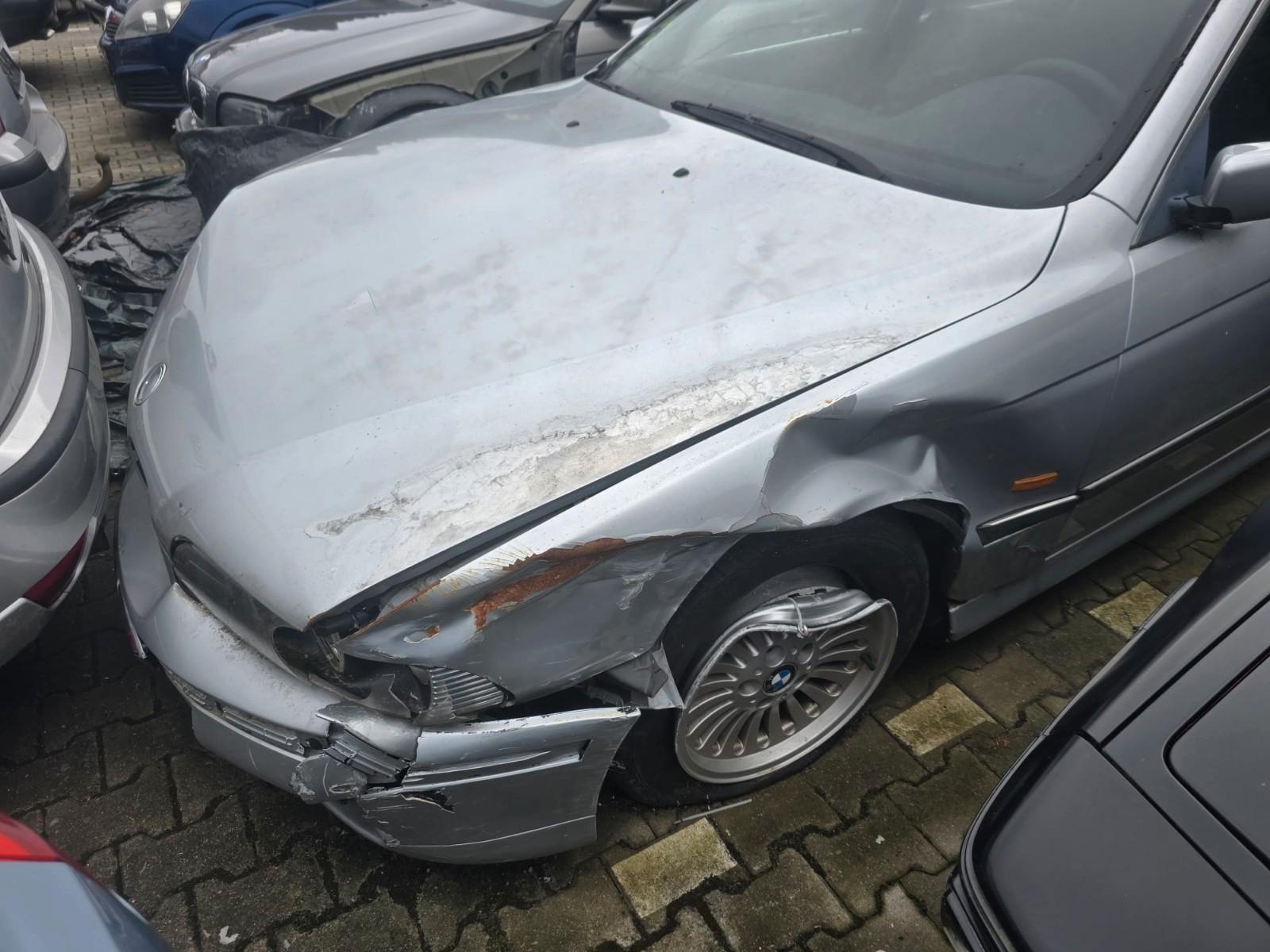 BMW 528iA Navi, TV, Motor gut, Kats original, Euro 2