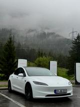 Tesla Model 3 Premium SR - Tesla Gebrauchtwagen von 2024