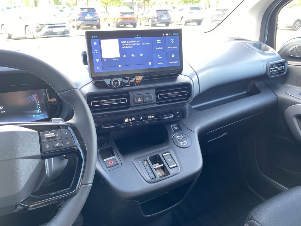 Fahrzeugabbildung Citroën Berlingo M Diesel 130 Automatik MAX XTR*ACC*Wint