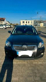 Toyota avensis 2.2 Diesel Dr hand - gebrauchte Toyota Avensis aus dem Jahr 2008