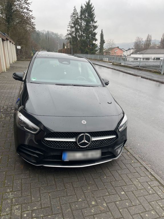 Image of Mercedes-Benz B 180