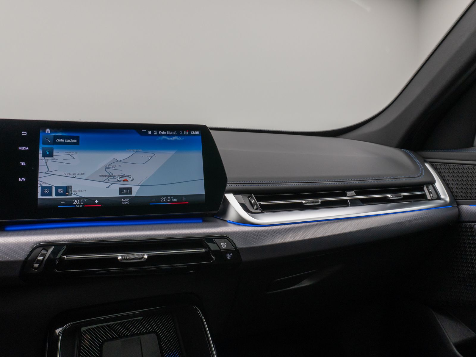 Fahrzeugabbildung BMW iX1 xD30 M Sport Panorama Kamera DAB Komfort LED