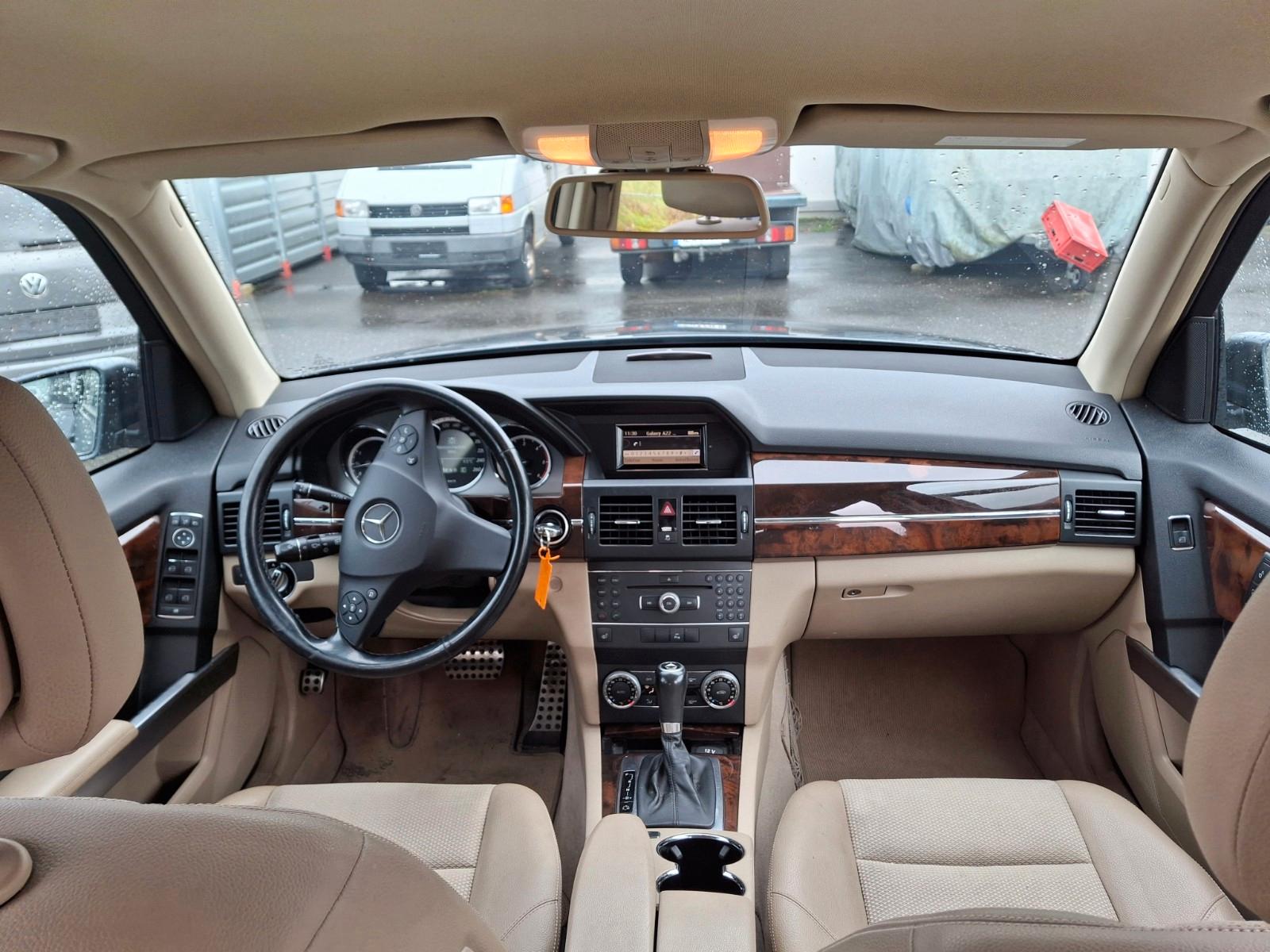 Mercedes-Benz GLK220 2011 — photo 15