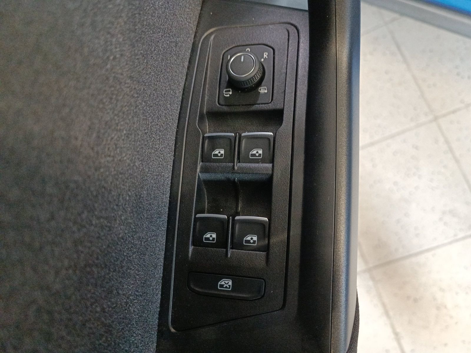 Volkswagen T-Roc - Bild 16