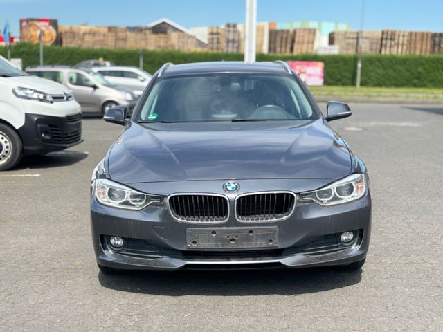 BMW 320d Touring Navi Bi-Xenon SHZ PDC