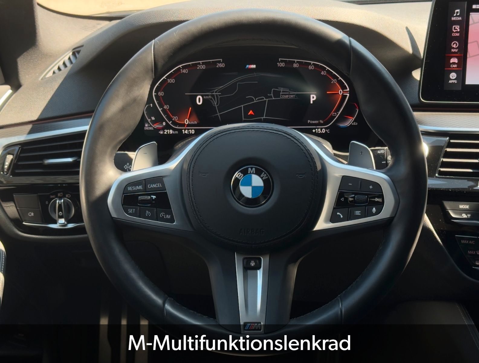 Fahrzeugabbildung BMW 530d M Sport Aero Shadow LED CAM Klim-4Z CarPlay