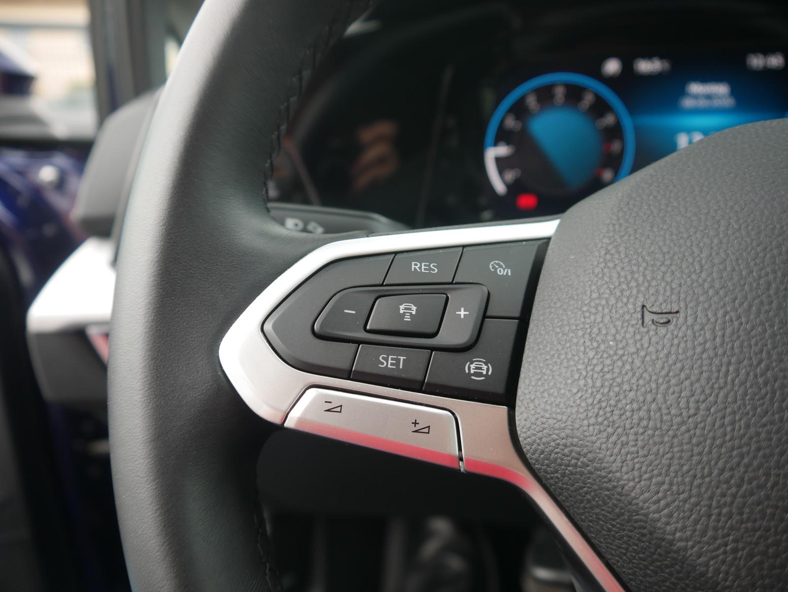 Volkswagen Golf VIII 1.0 Life LED Digitales Cockpit PDC, миниатюра 25