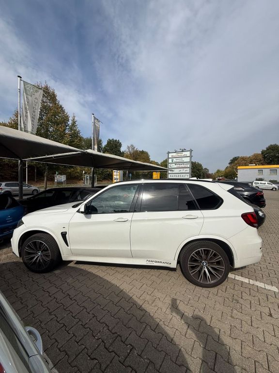 Image of BMW X5