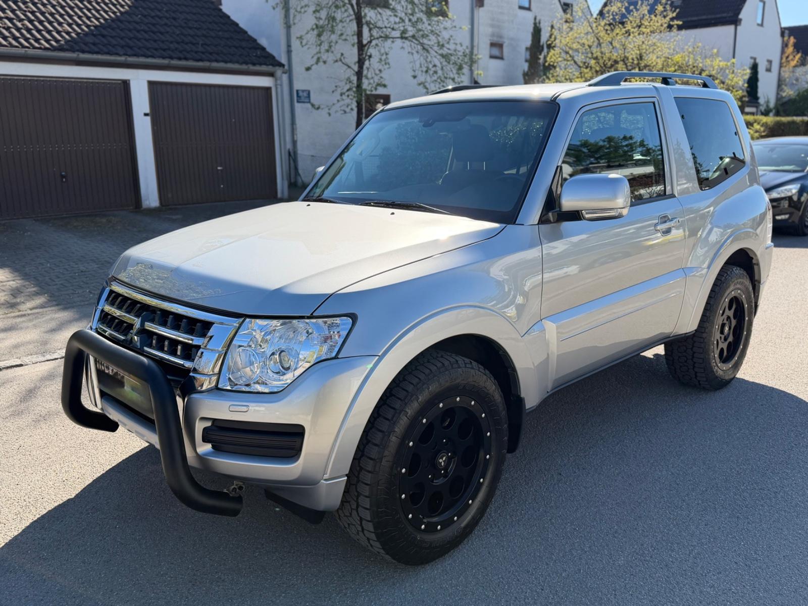 Mitsubishi Pajero 3,2 DI-D 4WD Final Edition Automatik