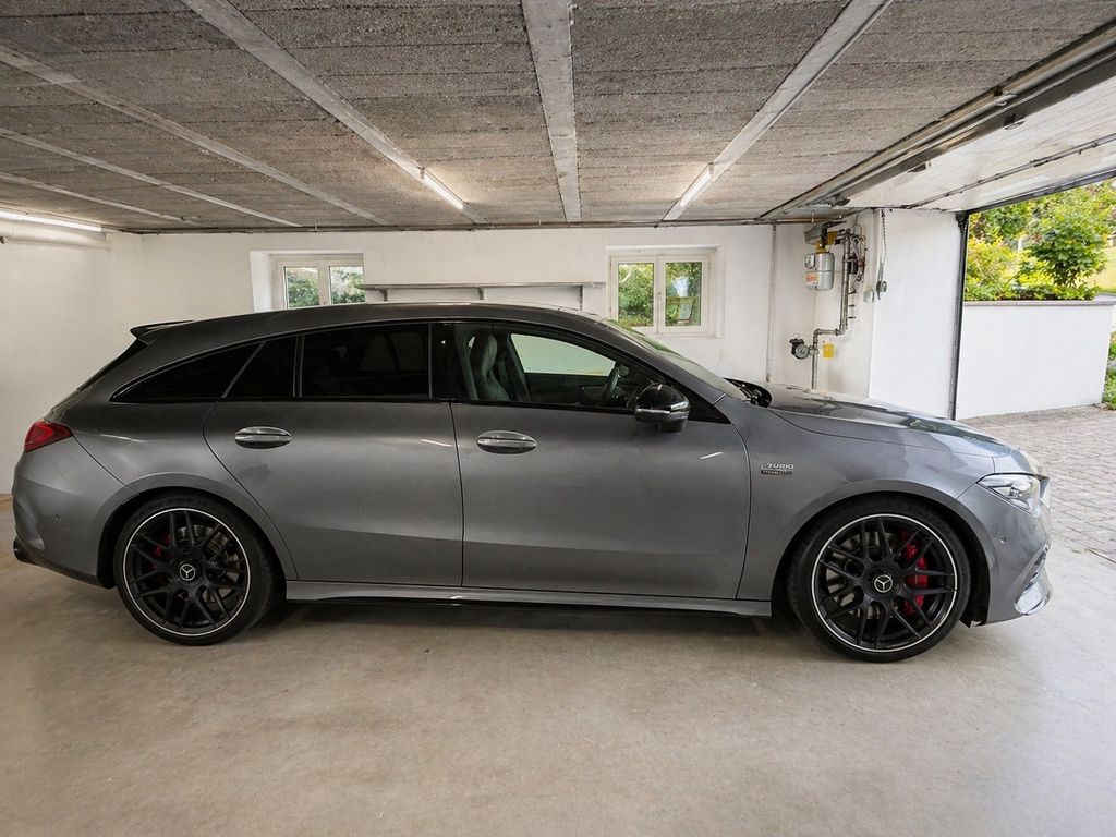 Mercedes-Benz CLA 45 AMG Shooting Brake