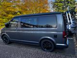 Volkswagen T5 California - graue Volkswagen T5 California
