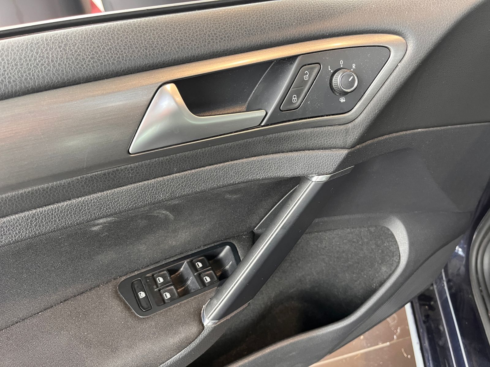 Fahrzeugabbildung Volkswagen Golf VII Lim. Comfortline BMT NAVI ALU