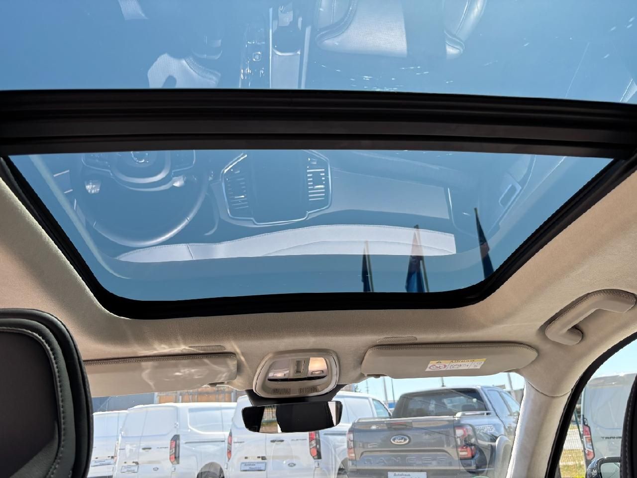 Fahrzeugabbildung Volvo XC90 Ultimate Bright AWD