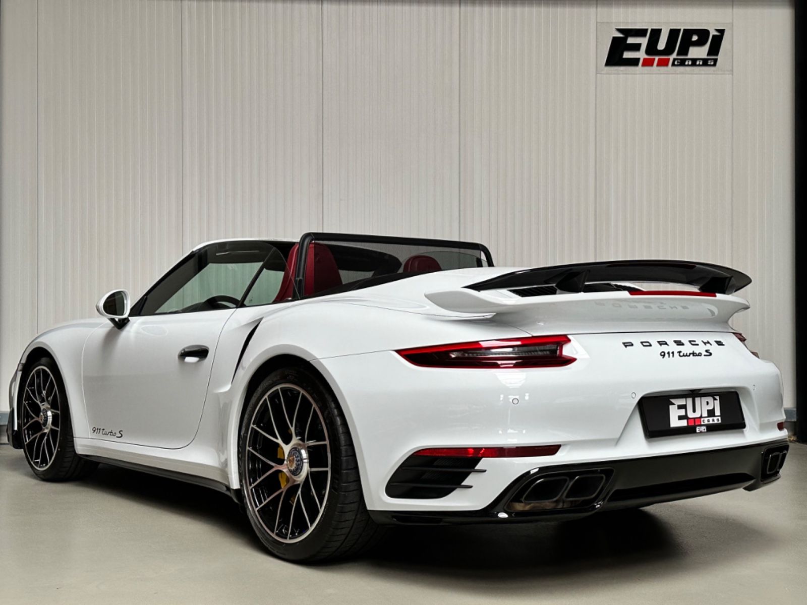 Fahrzeugabbildung Porsche 911/991.2 Turbo S Cabriolet/Burmester/Aero Kit