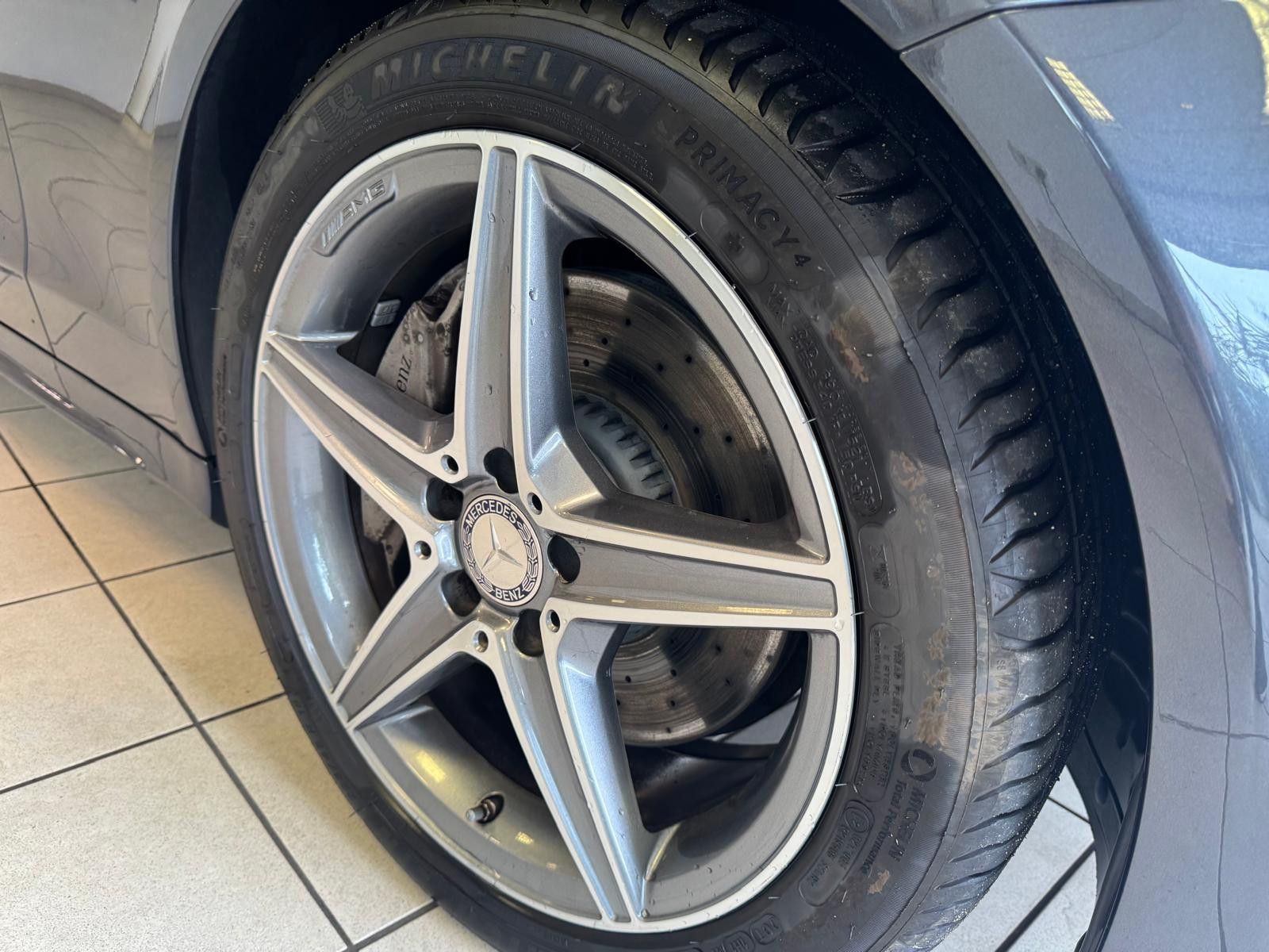 Fahrzeugabbildung Mercedes-Benz C 300 T-Modell/AMG LINE/PANORAMA/NAVI/BURMESTER