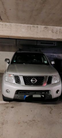 Nissan navara d40 v6