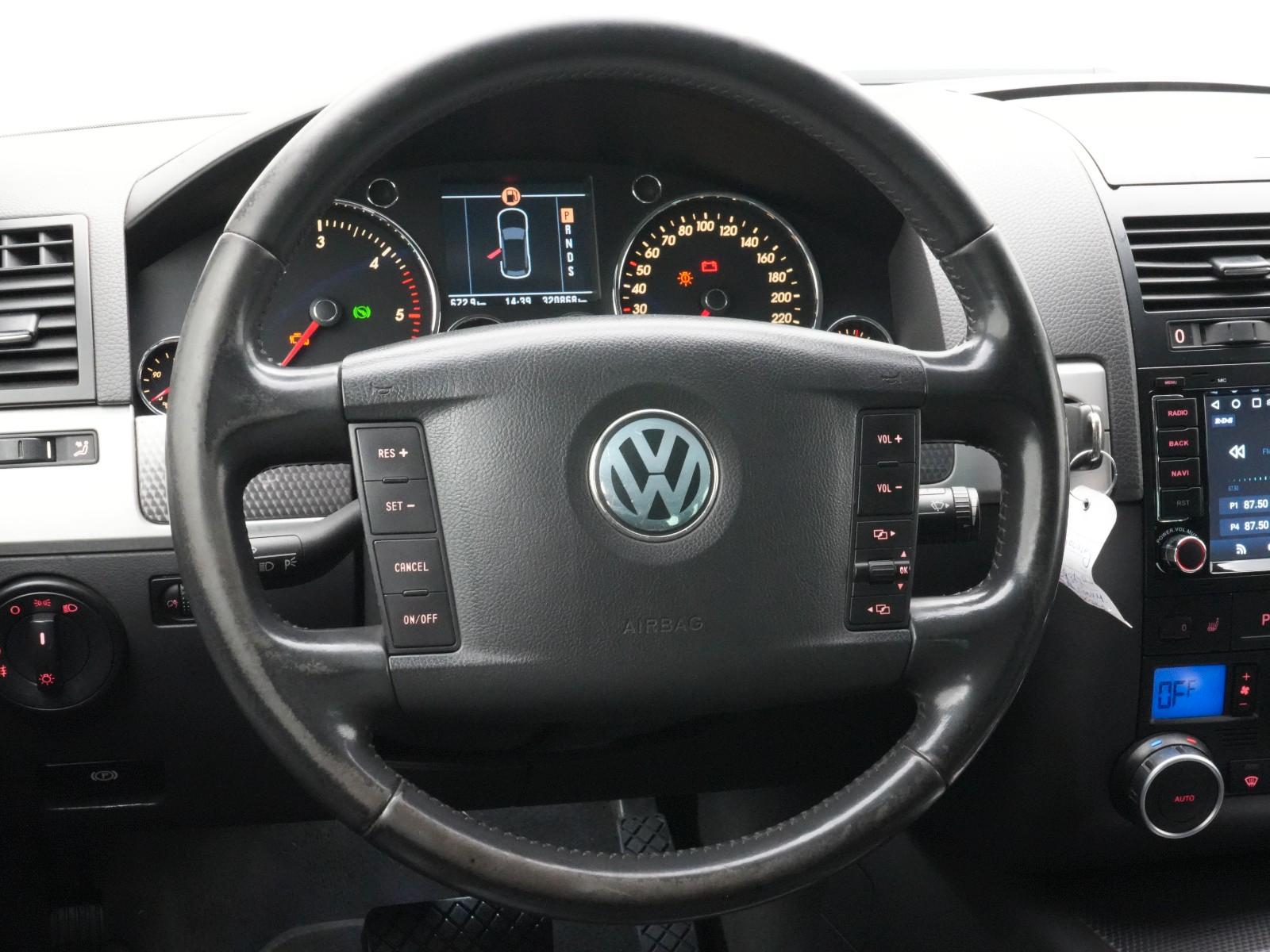 Volkswagen Touareg 2006 — photo 19