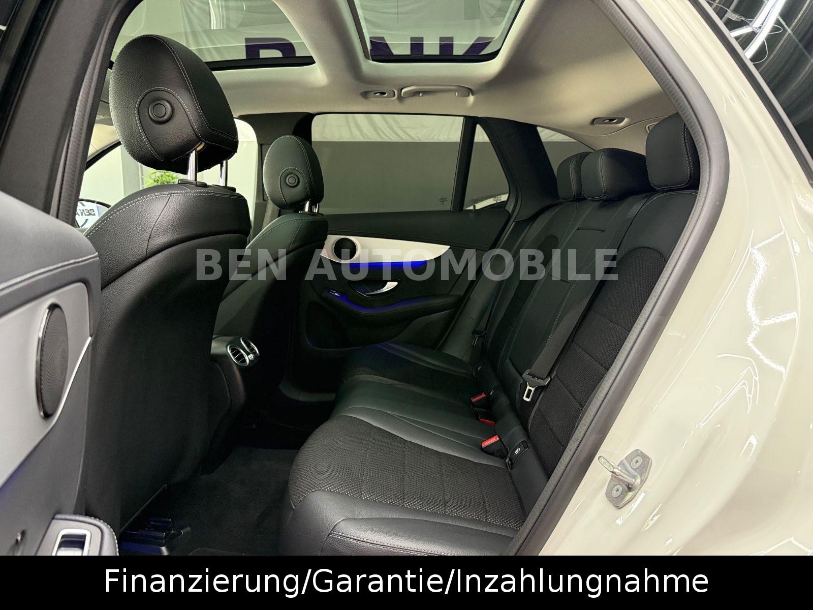 Mercedes-Benz GLC 300d 4Matic PANO+LED+RFK+AHK
