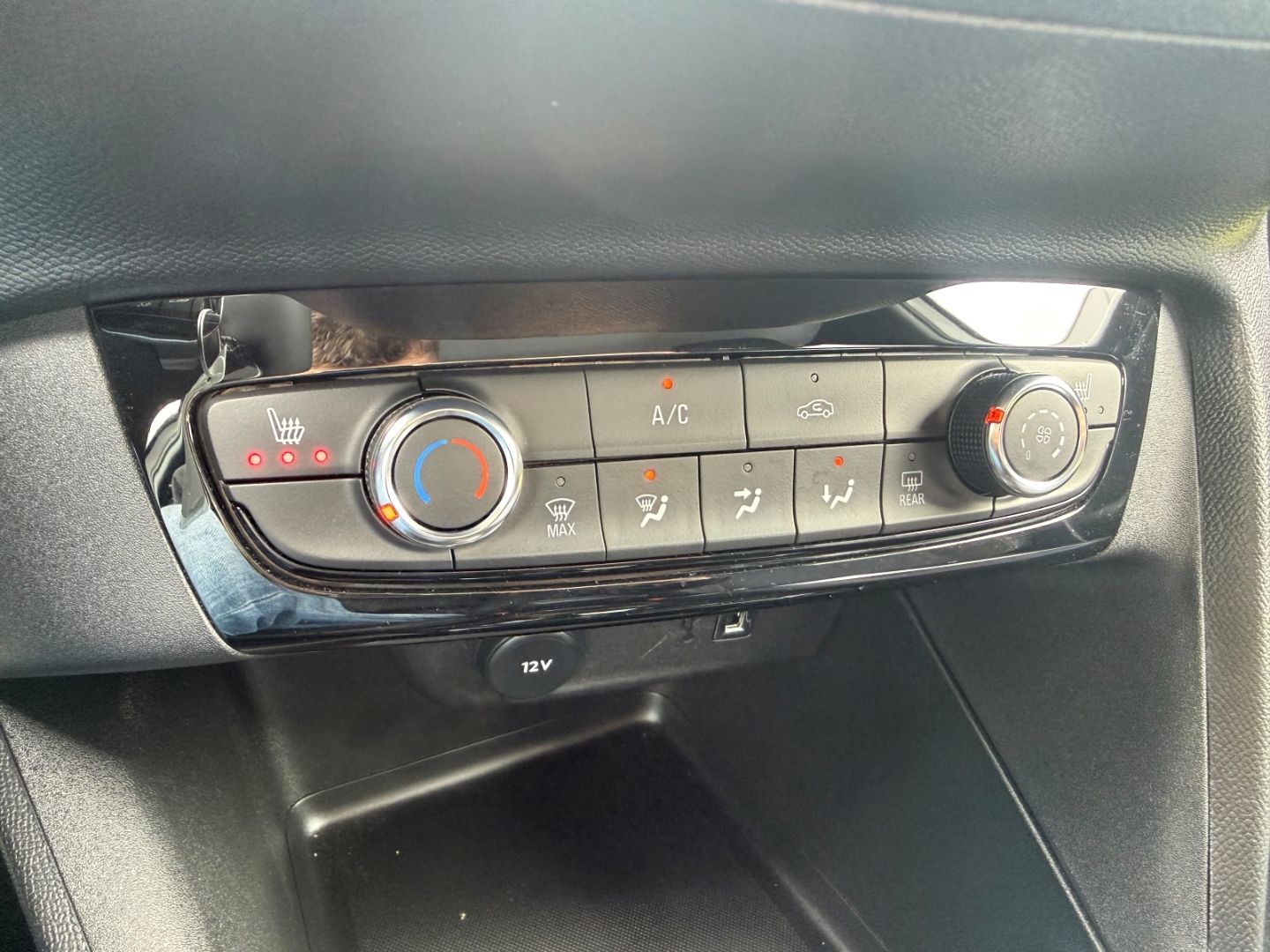 Fahrzeugabbildung Opel Corsa F Elegance SHZ+Kamera+Allwetter