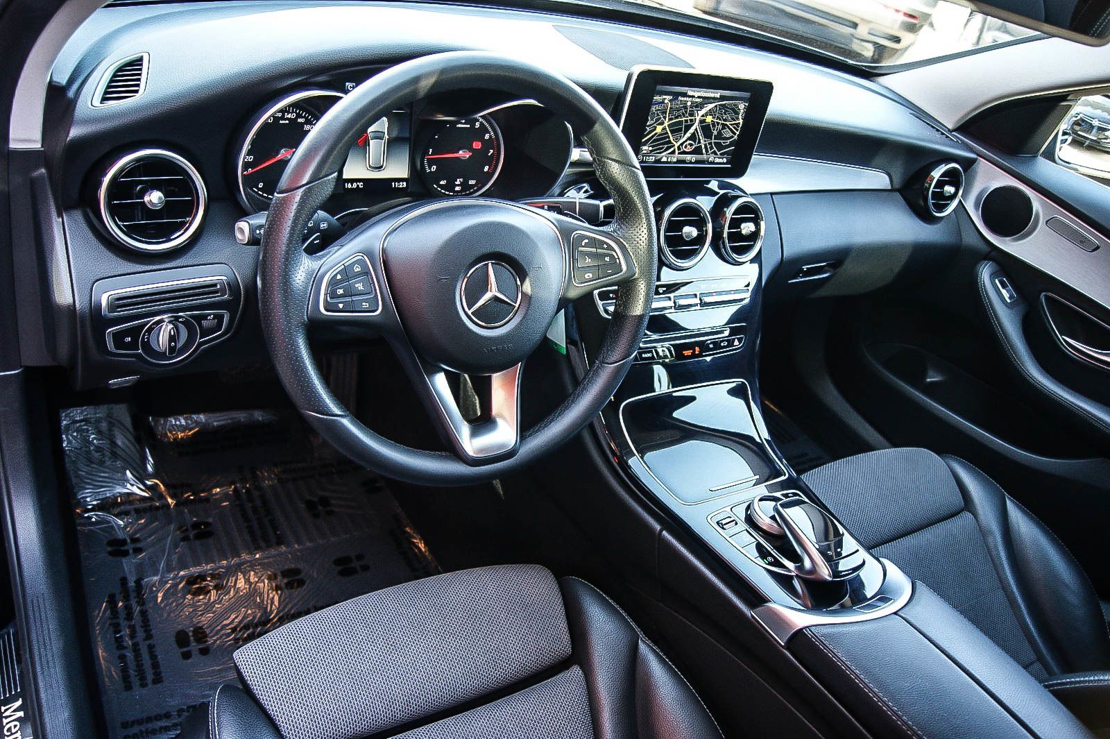 Fahrzeugabbildung Mercedes-Benz C 180 T CGI Avantgarde AHK LED NAVI SITZH