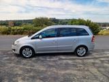 Opel Zafira 1.7 CDTI NAVI TÜV NEU  AHK 7 SIZE - Opel Zafira mit Diesel-Antrieb: 1.7