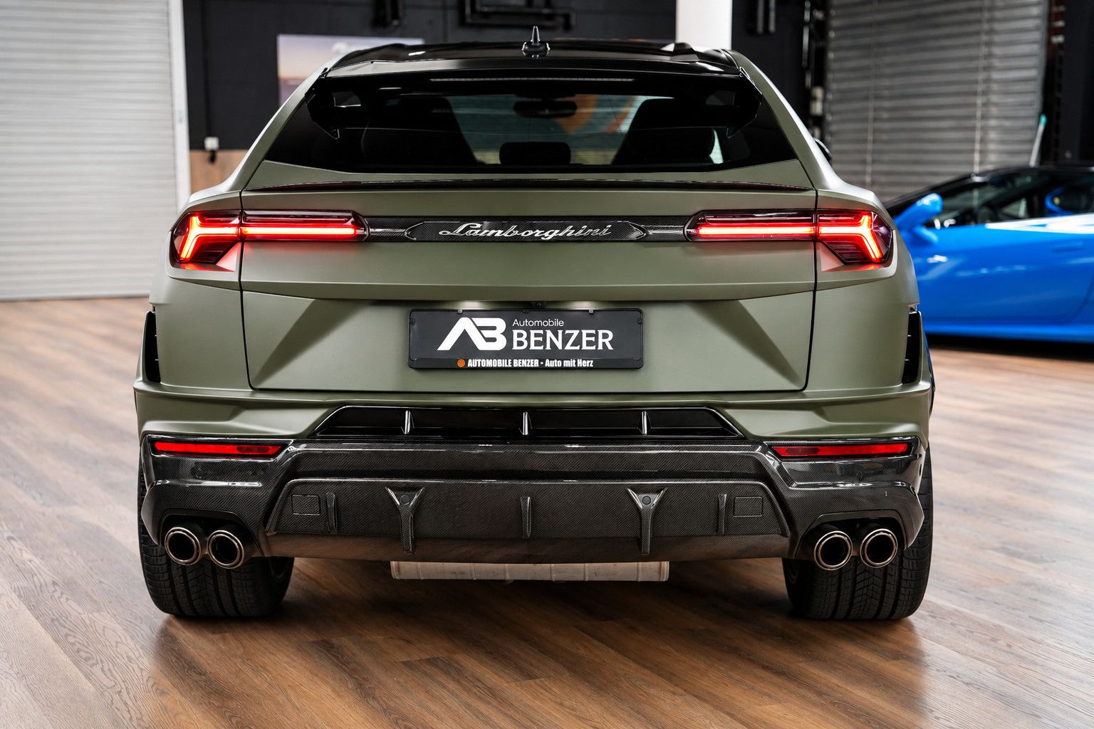 Fahrzeugabbildung Lamborghini Urus Performante *Carbon*Akrapovic*Alcantara*B&O