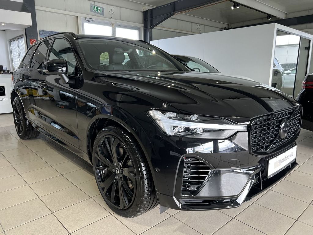 Volvo XC60 T6 Plus Black Edition Recharge AWD B&W HUD