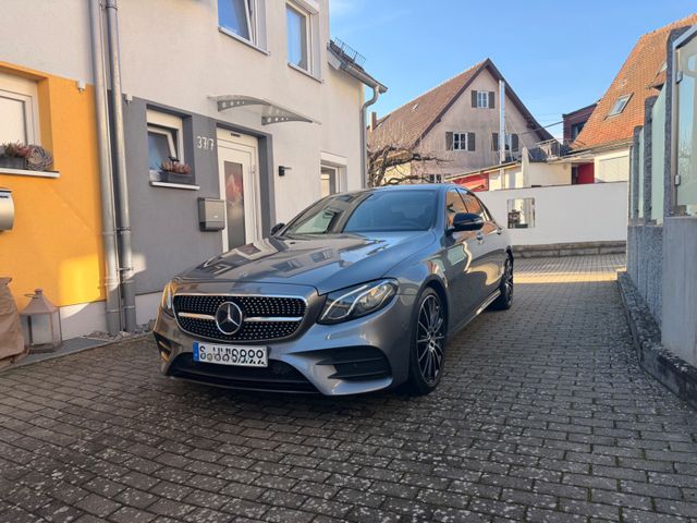 MERCEDES-BENZ E 220d AMG*20*Burmester*Widescreen*AHK