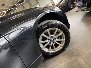 BMW 320 Touring 320 d xDrive *NAVI*TEMPOMAT*SZHZ*AHK