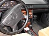 Mercedes-Benz 220 - gebrauchte Mercedes-Benz 220 aus dem Jahr 1994