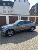 Mercedes-Benz GLC 220 d 4MATIC AMG Line Coupé / 360 / AHK Pano - Mercedes-Benz GLC-Klasse Gebrauchtwagen in Essen