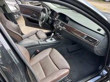 BMW 520 - 11