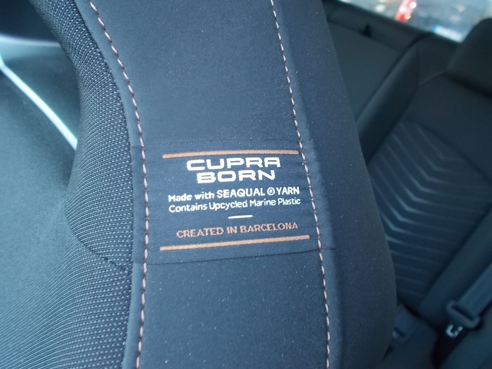 Fahrzeugabbildung CUPRA Born 77 kWh (231 PS) + Allwetter + SHZ